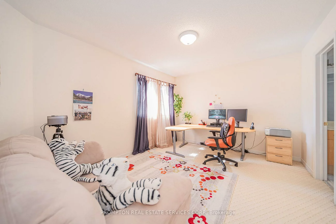 71, Burndenford, Markville, Markham