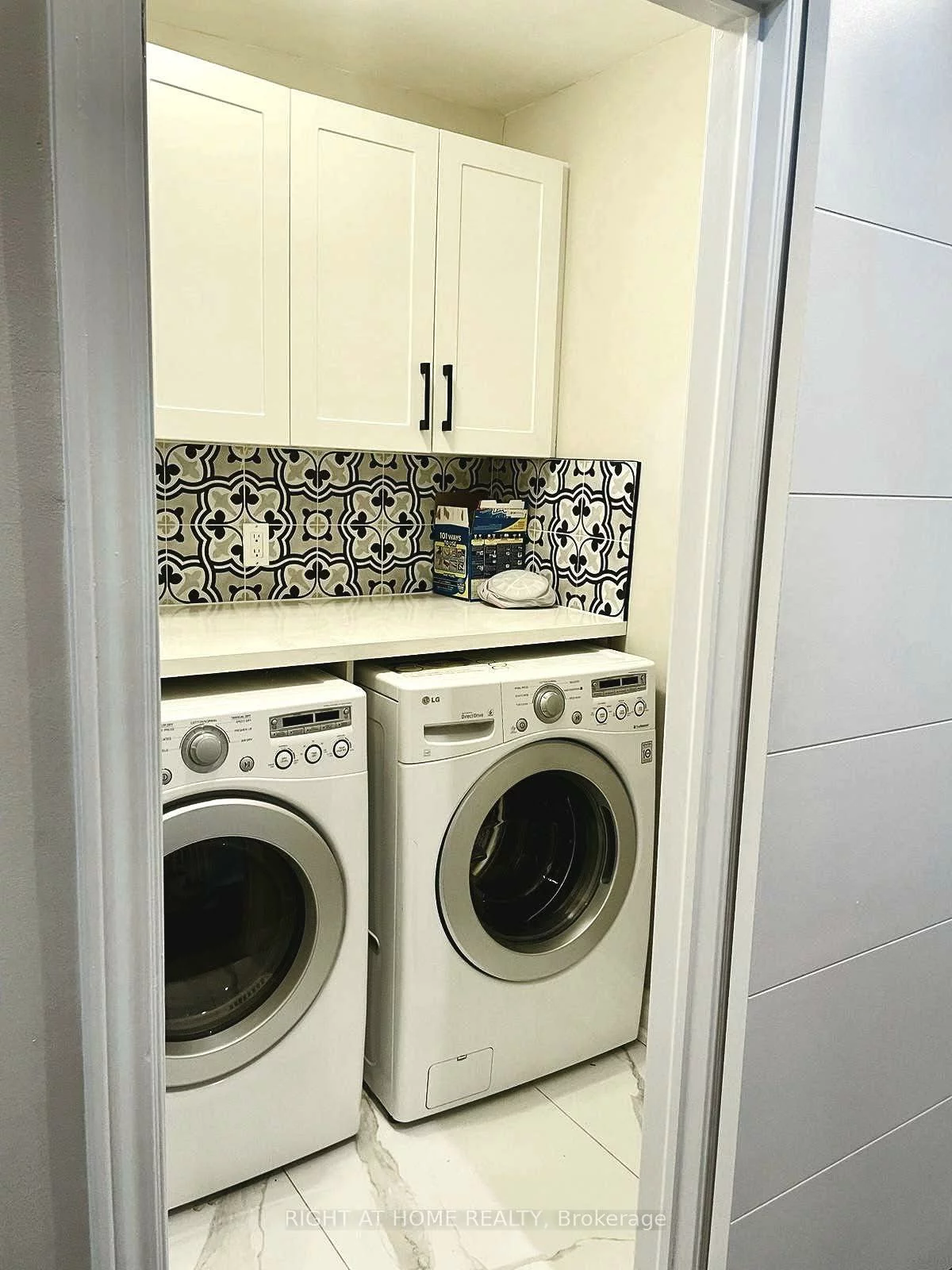 58, Emeline, Greensborough, Markham