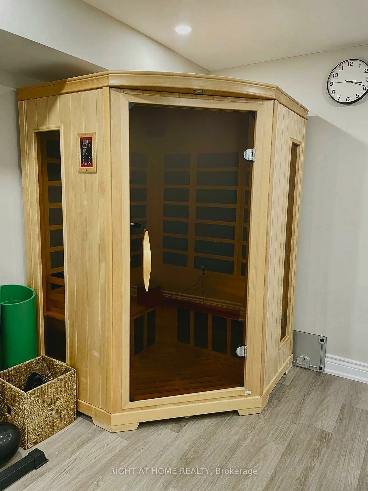 58, Emeline, Greensborough, Markham