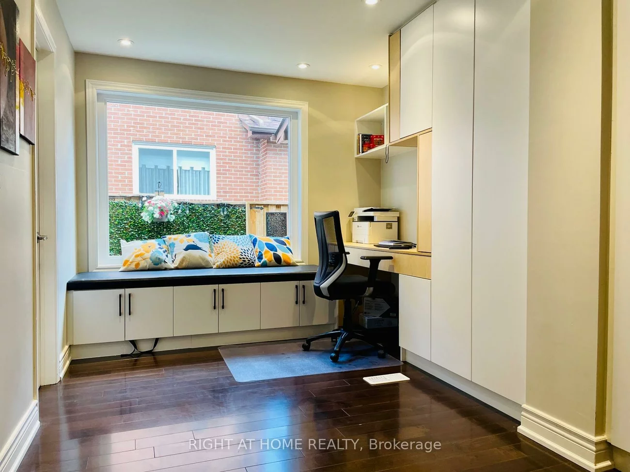 58, Emeline, Greensborough, Markham