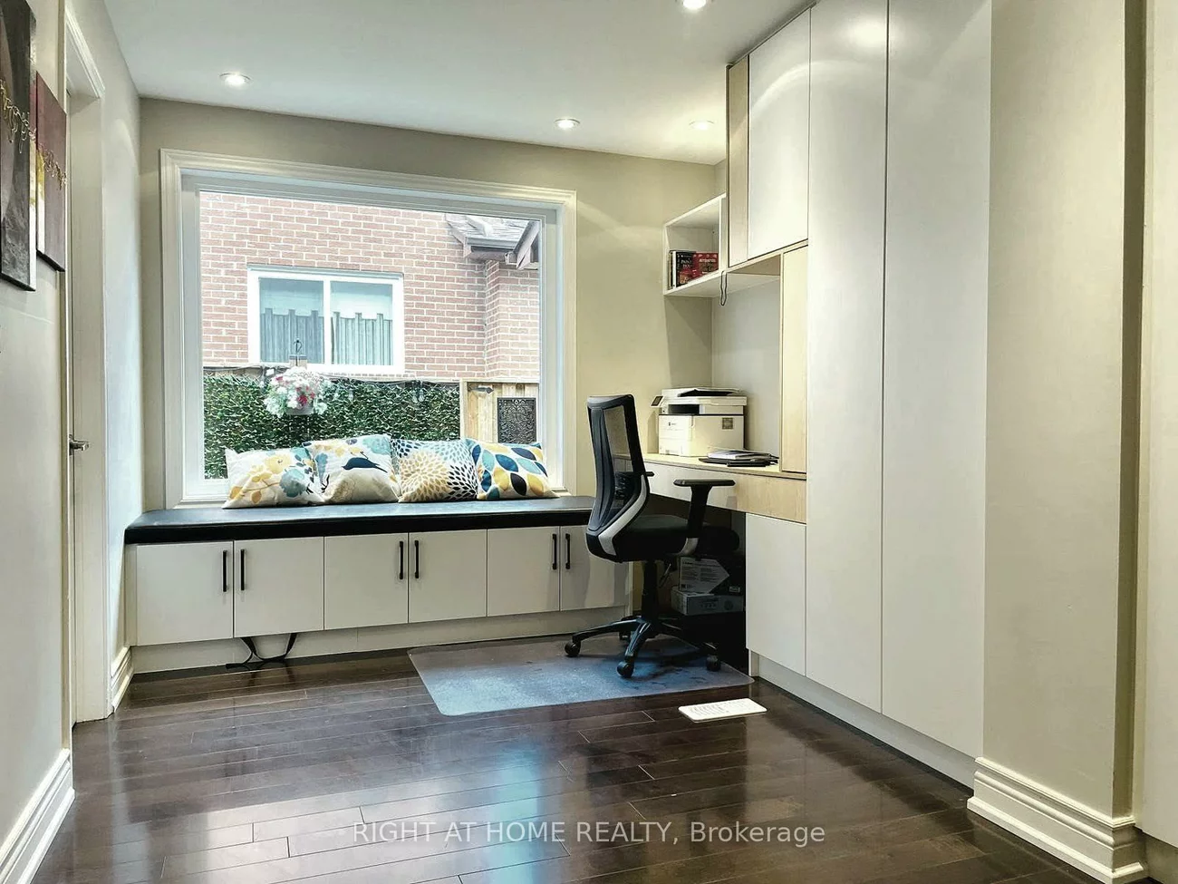 58, Emeline, Greensborough, Markham