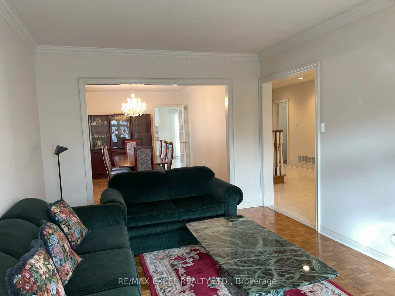 84, White Lotus, Cachet, Markham