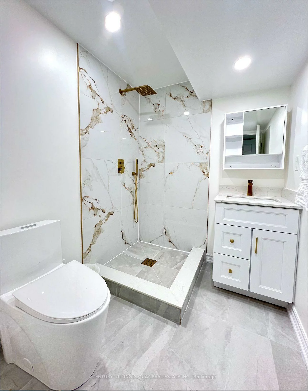 19, Pining, Aileen-Willowbrook, Markham