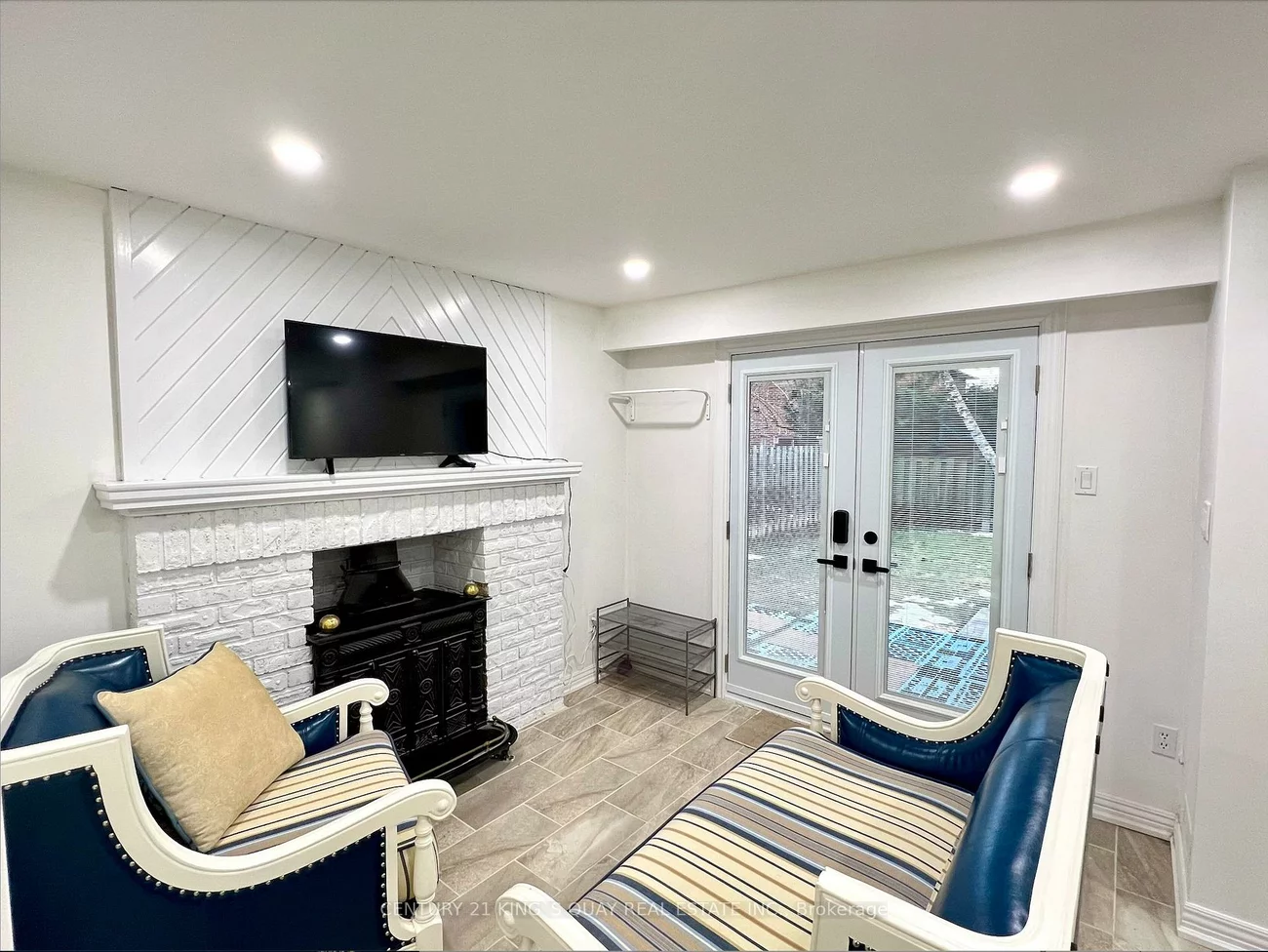 19, Pining, Aileen-Willowbrook, Markham