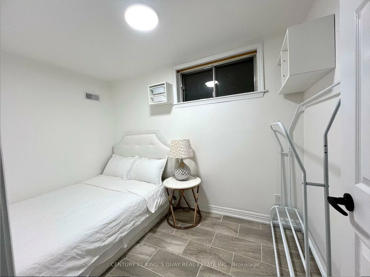 19, Pining, Aileen-Willowbrook, Markham