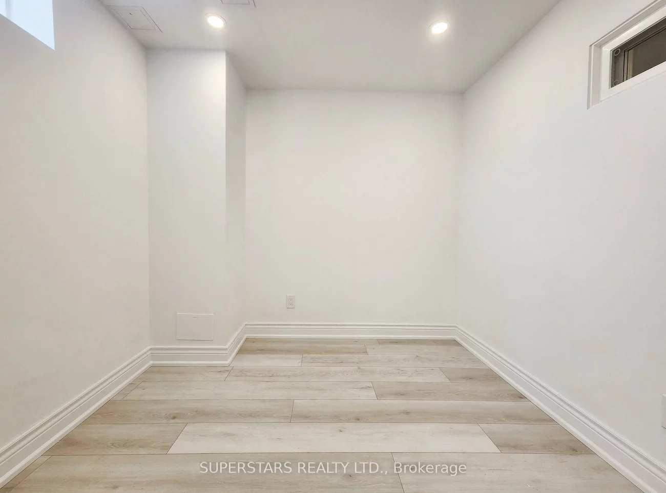 274, Riverlands, Cornell, Markham