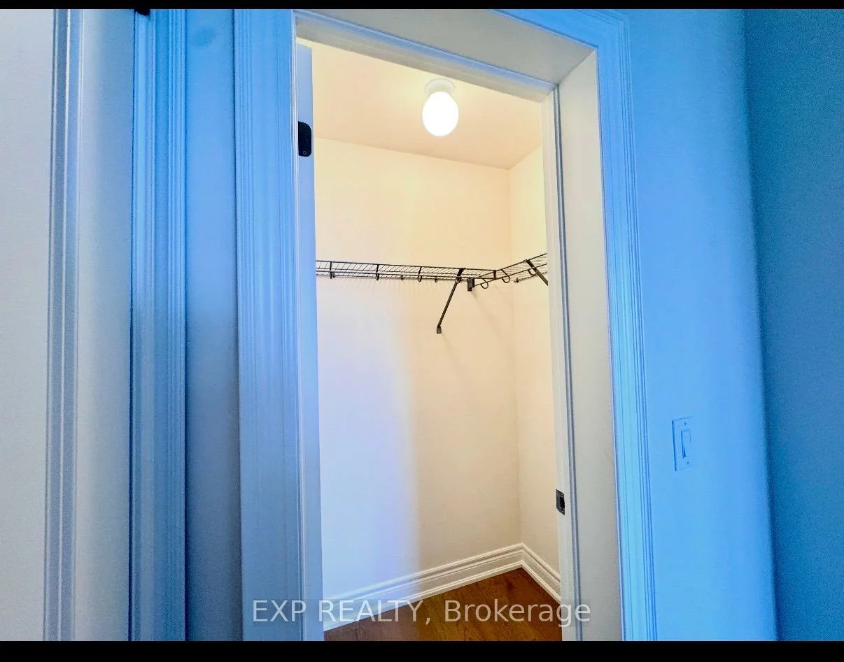 553, Vine Cliff, Rural Markham, Markham