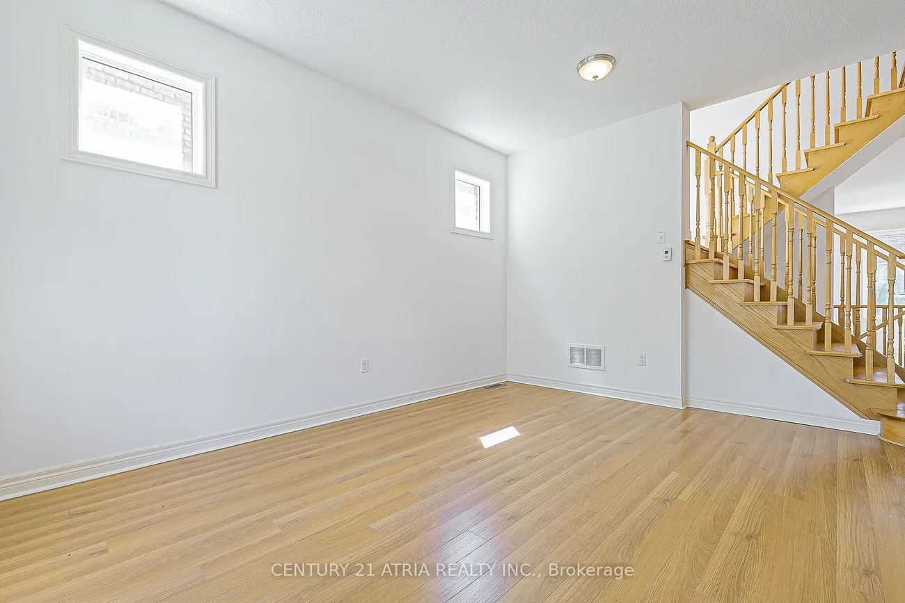 32, Silkgrove, Wismer, Markham