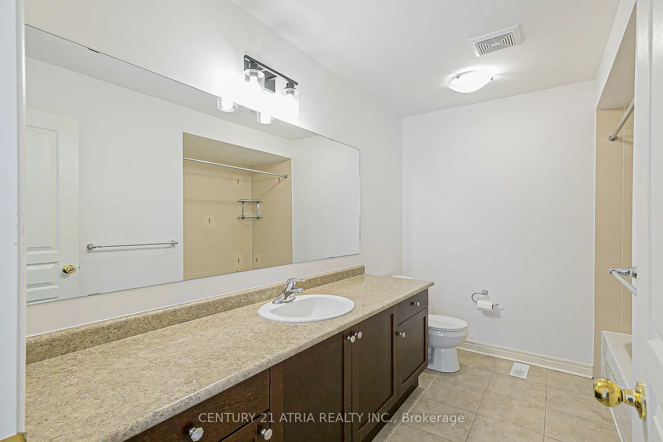 32, Silkgrove, Wismer, Markham