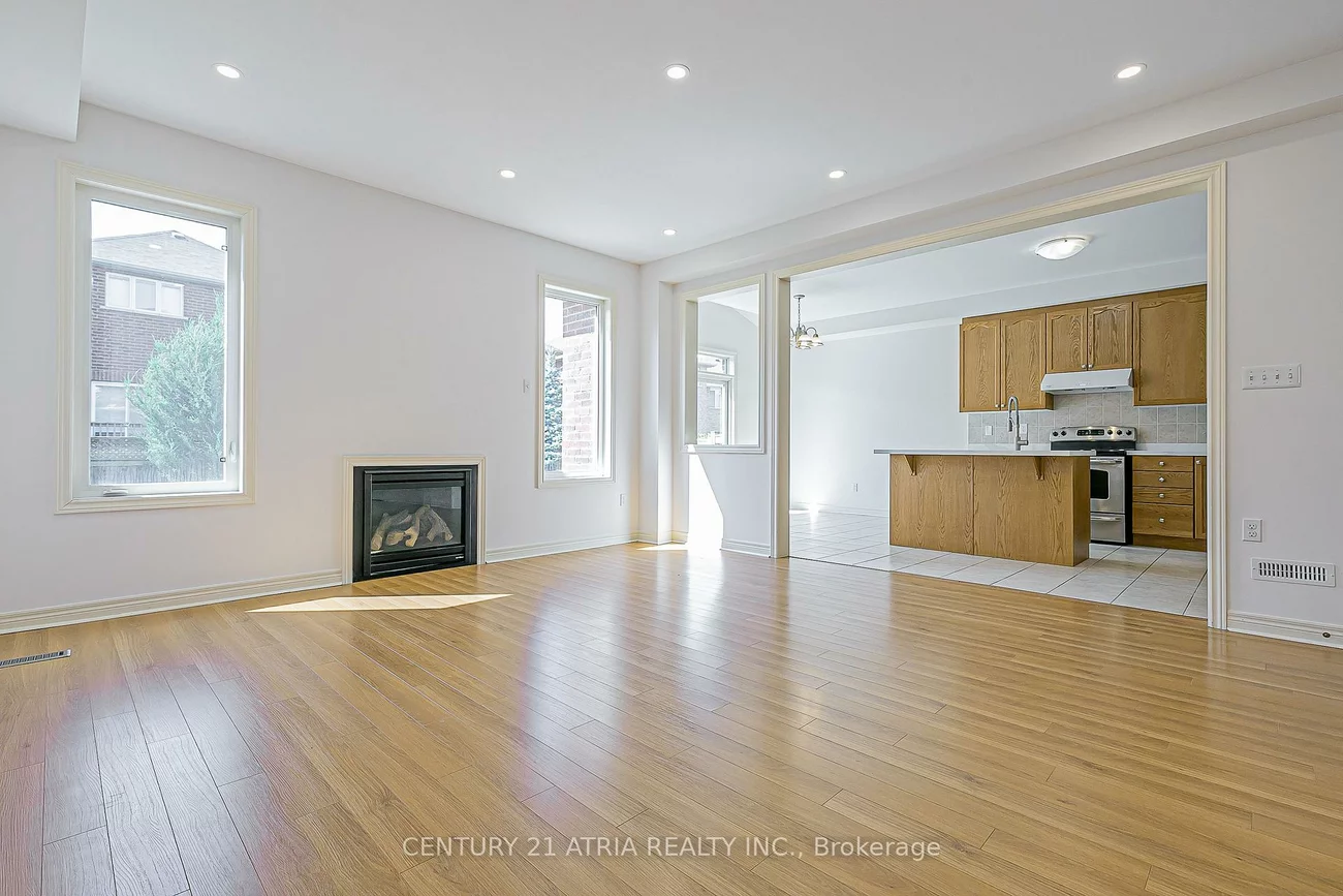 32, Silkgrove, Wismer, Markham