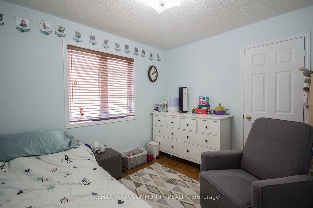 15, Voysey, Cedarwood, Markham