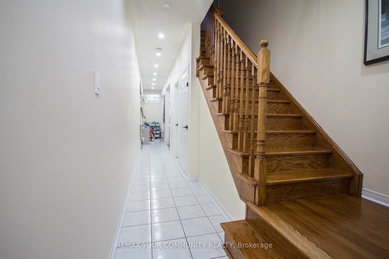 15, Voysey, Cedarwood, Markham