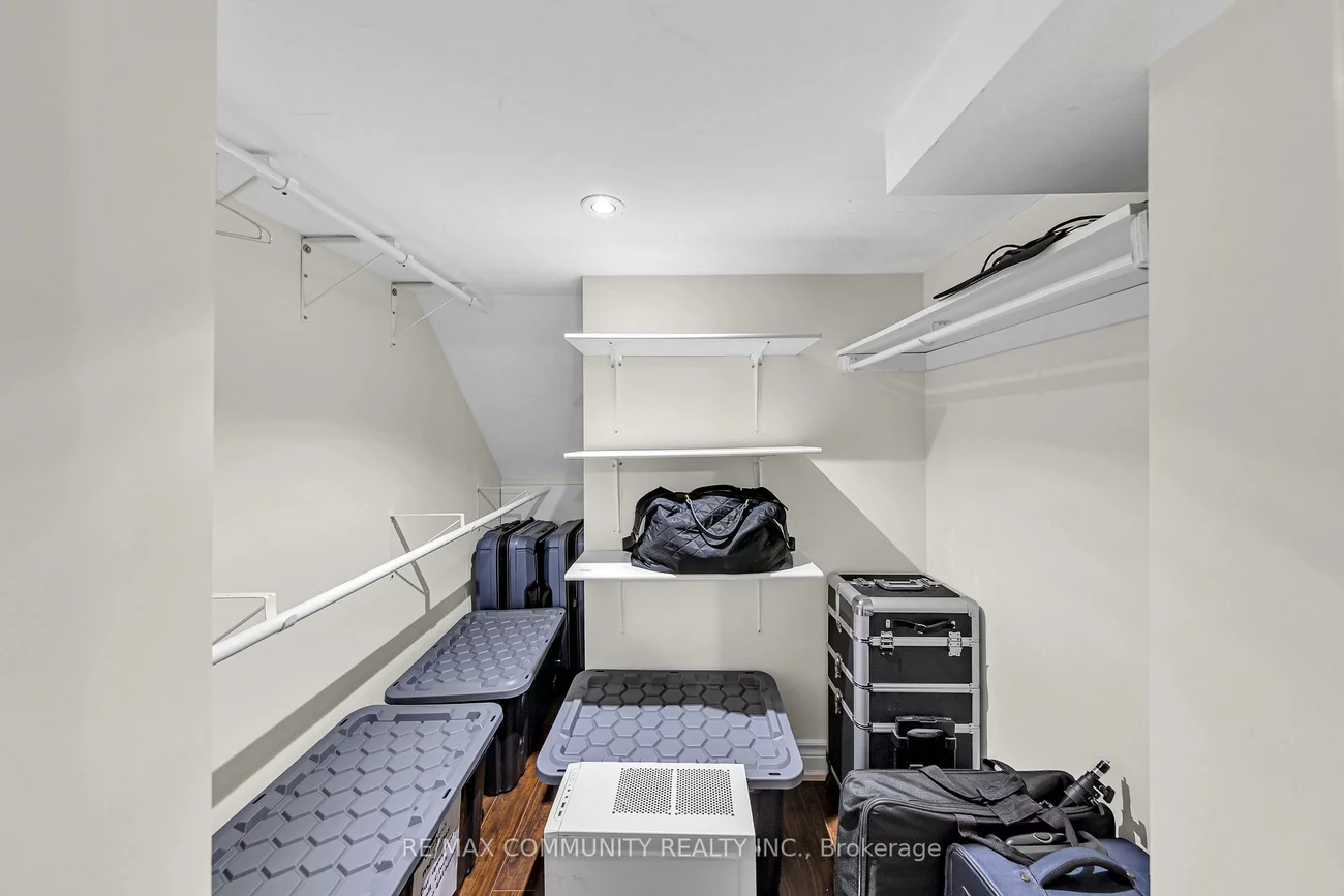 17, Rouge Bank, Legacy, Markham