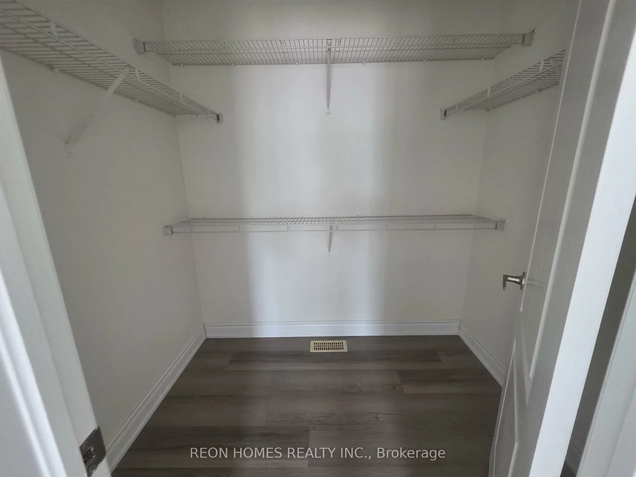 237 B, Cornell Park, Cornell, Markham