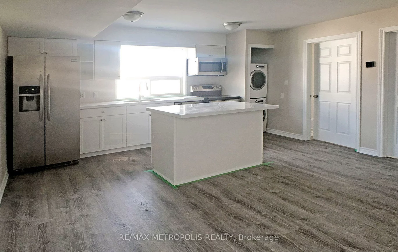 381, Country Glen, Cornell, Markham