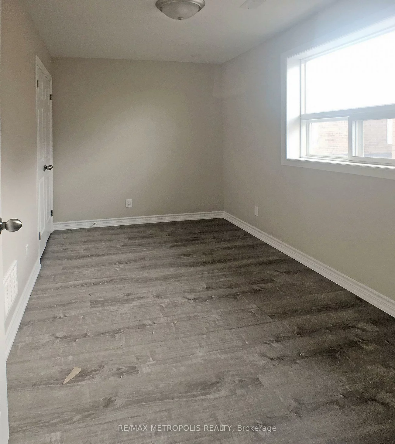 381, Country Glen, Cornell, Markham