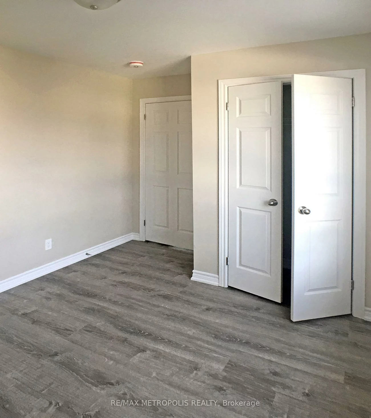 381, Country Glen, Cornell, Markham