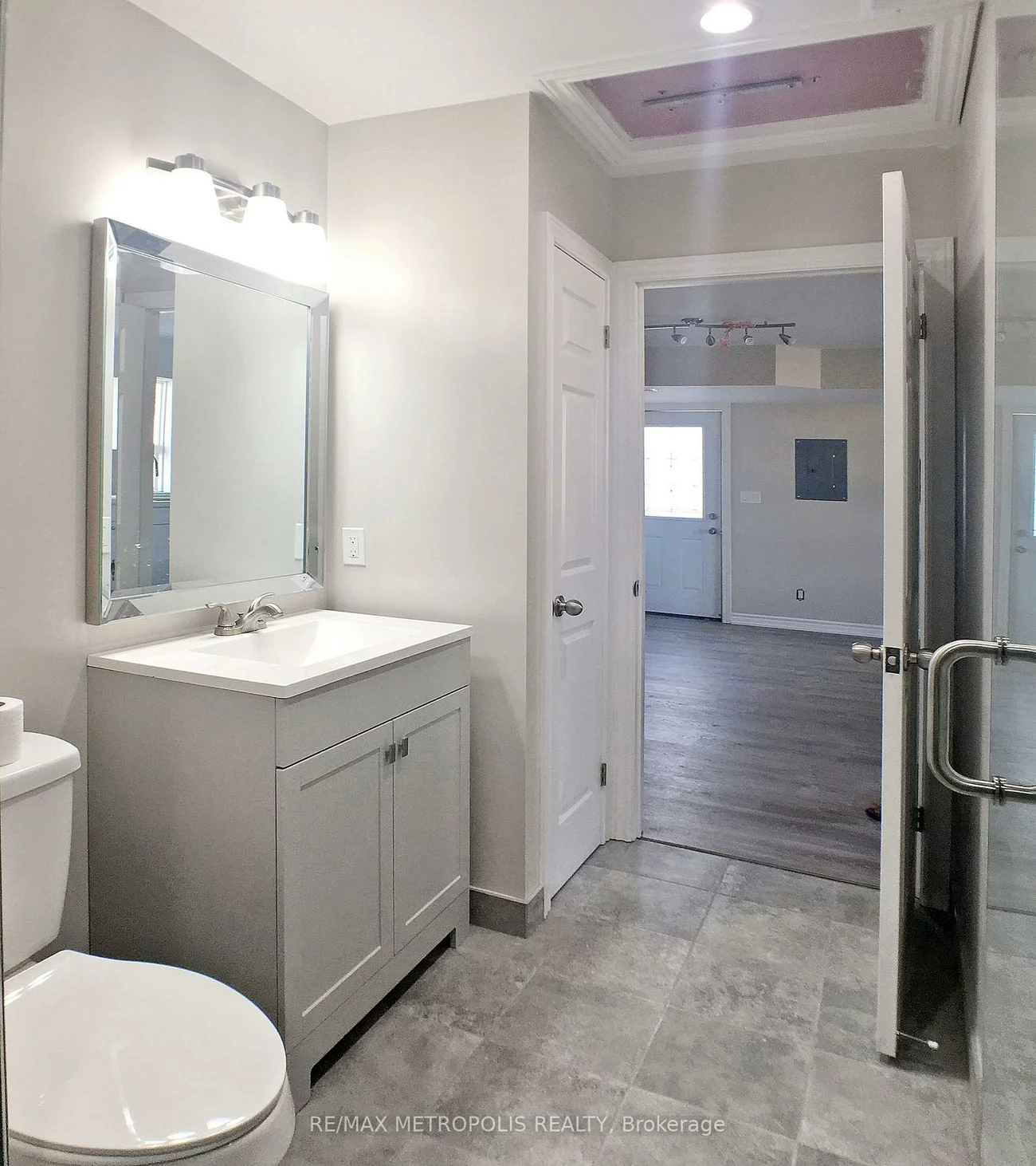 381, Country Glen, Cornell, Markham