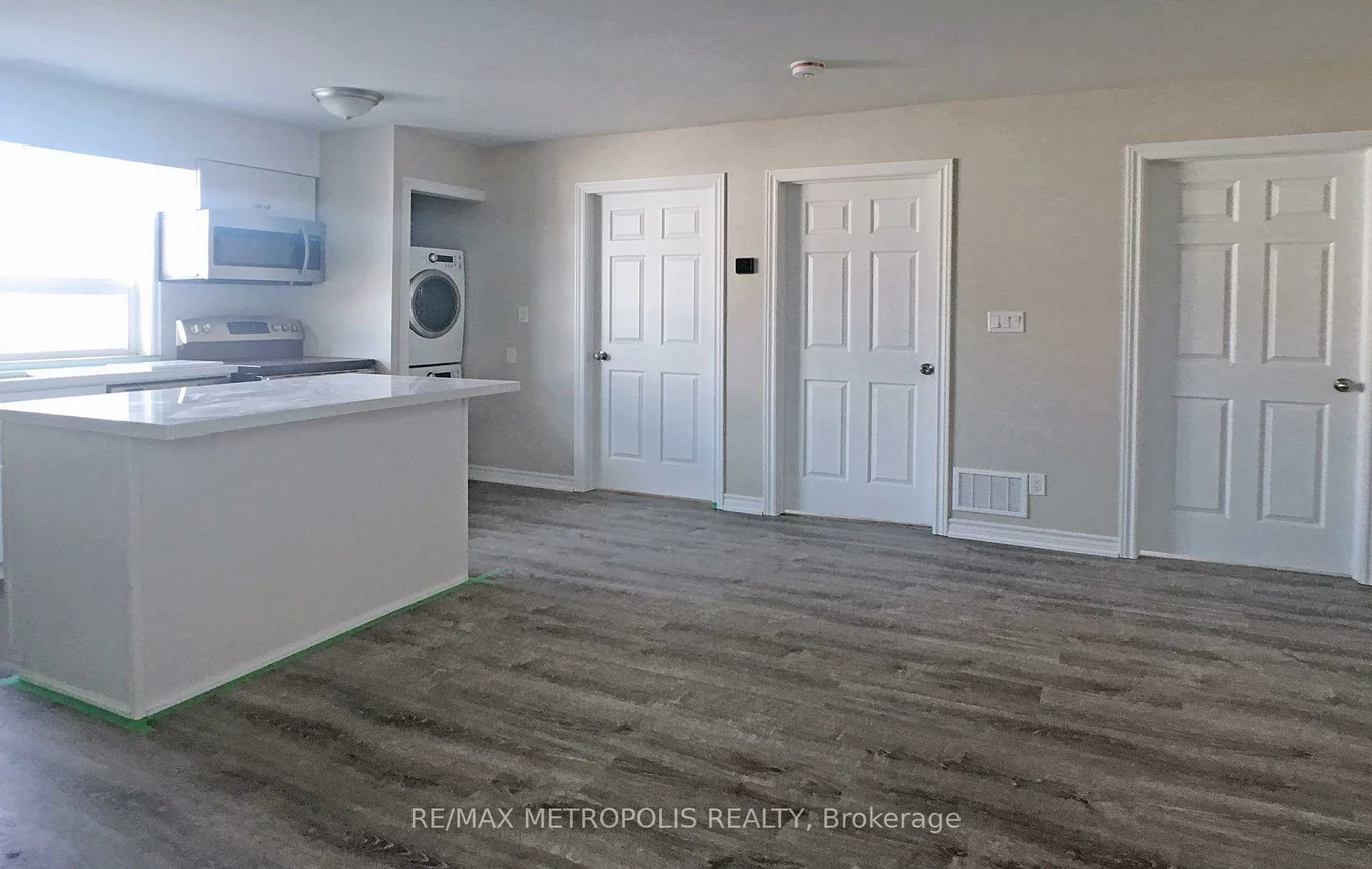 381, Country Glen, Cornell, Markham