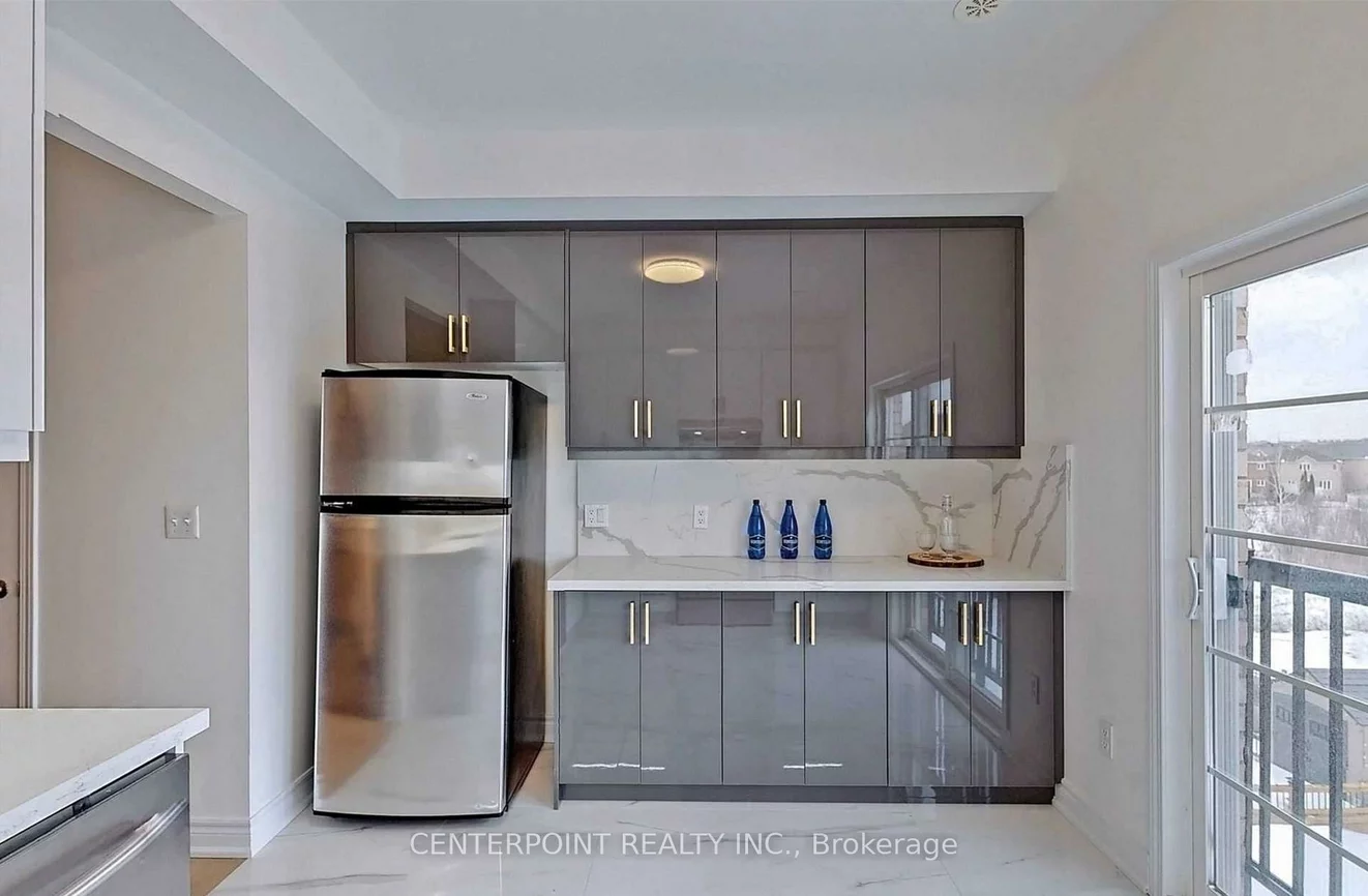 21, Beehive, Wismer, Markham