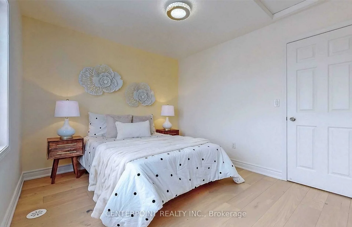 21, Beehive, Wismer, Markham