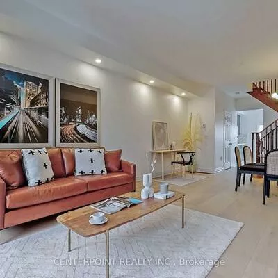 21, Beehive, Wismer, Markham