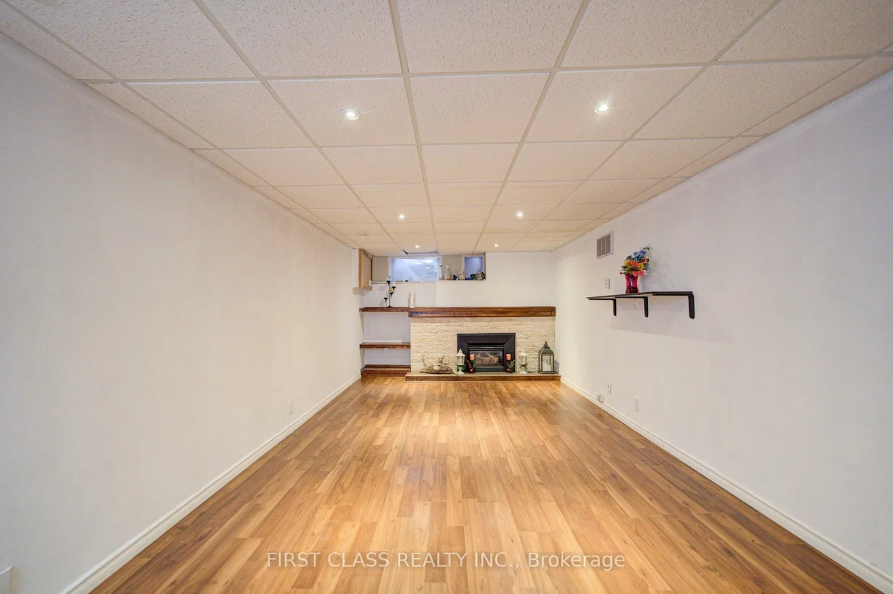 126, Sherwood Forest, Bullock, Markham