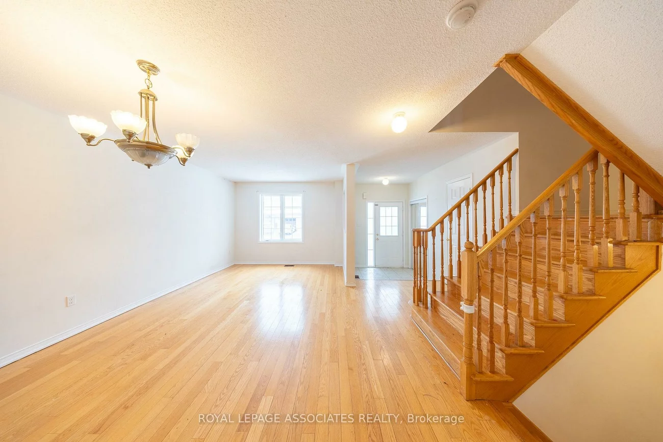 77, Andriana, Box Grove, Markham