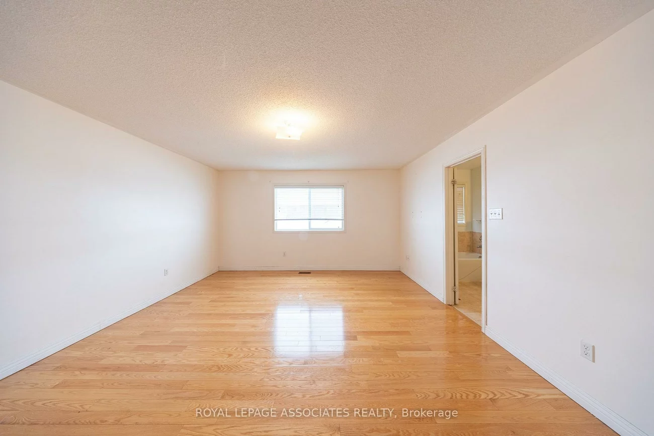 77, Andriana, Box Grove, Markham