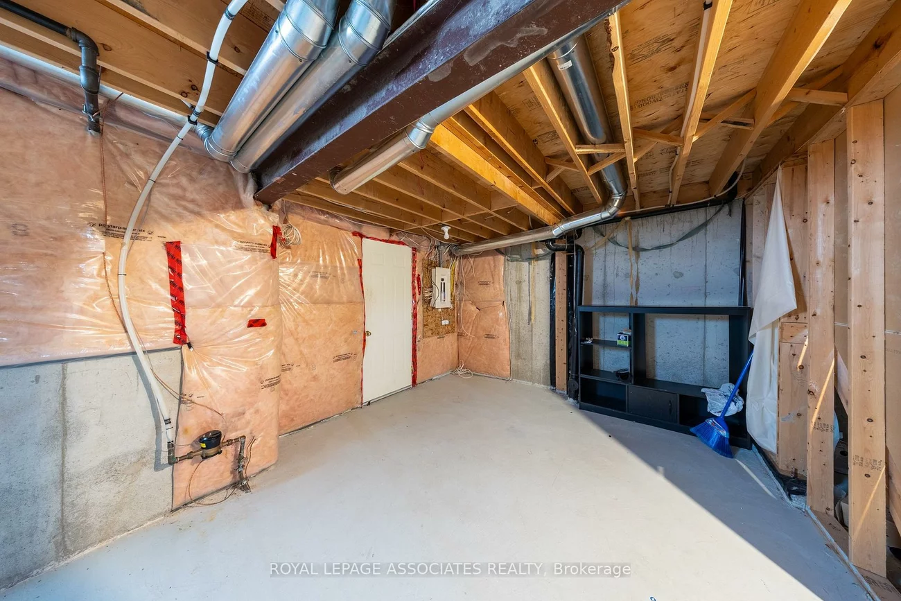 77, Andriana, Box Grove, Markham