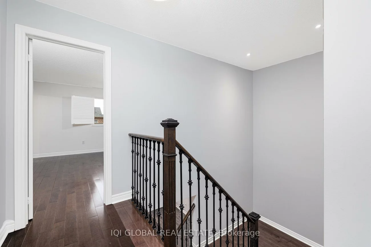 72, Park Place, Greensborough, Markham