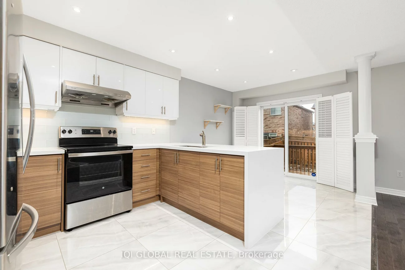 72, Park Place, Greensborough, Markham