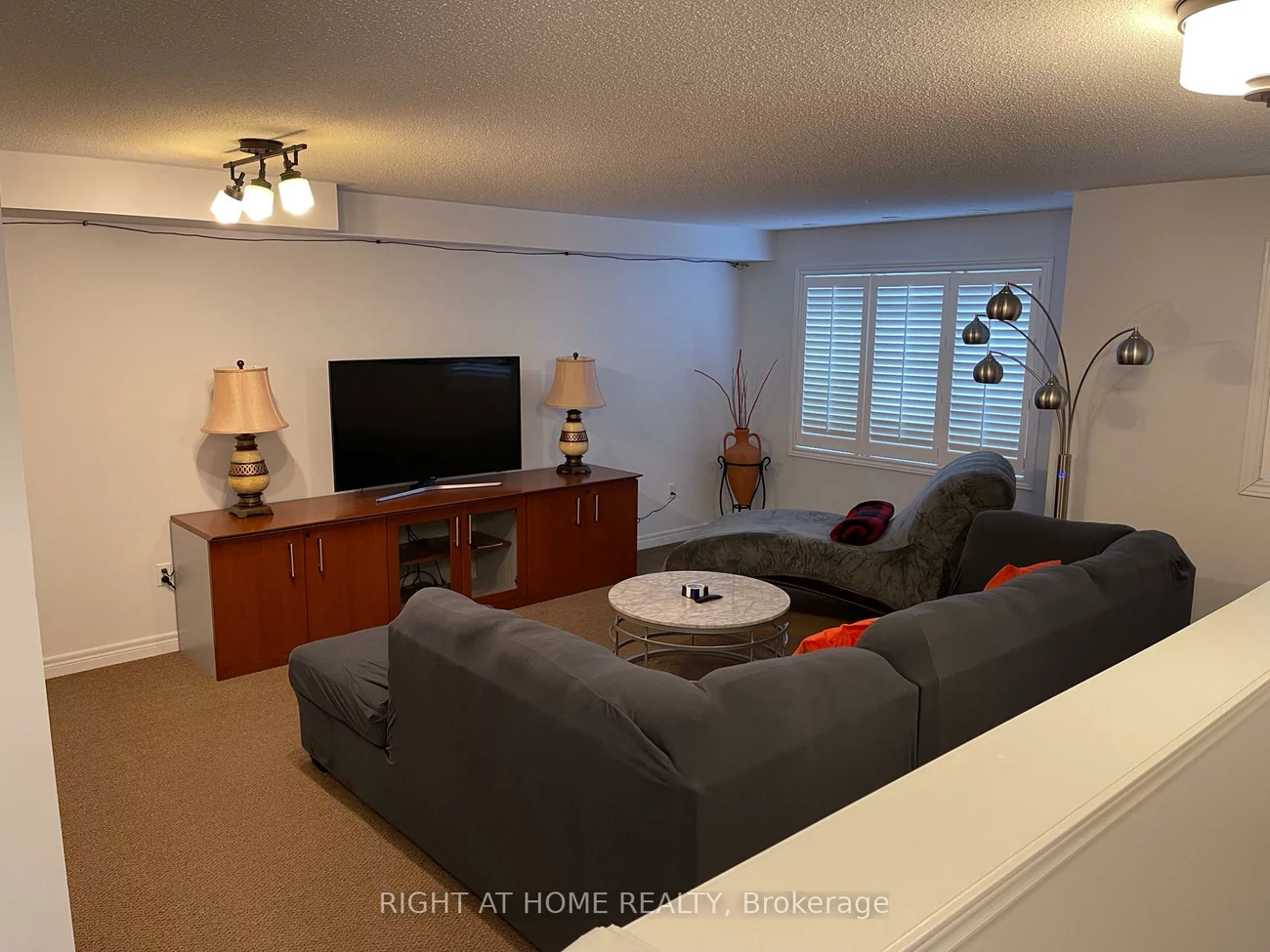 2933, Bur Oak, Cornell, Markham