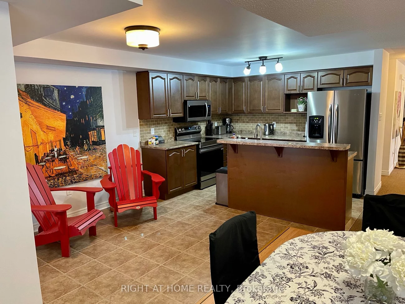 2933, Bur Oak, Cornell, Markham