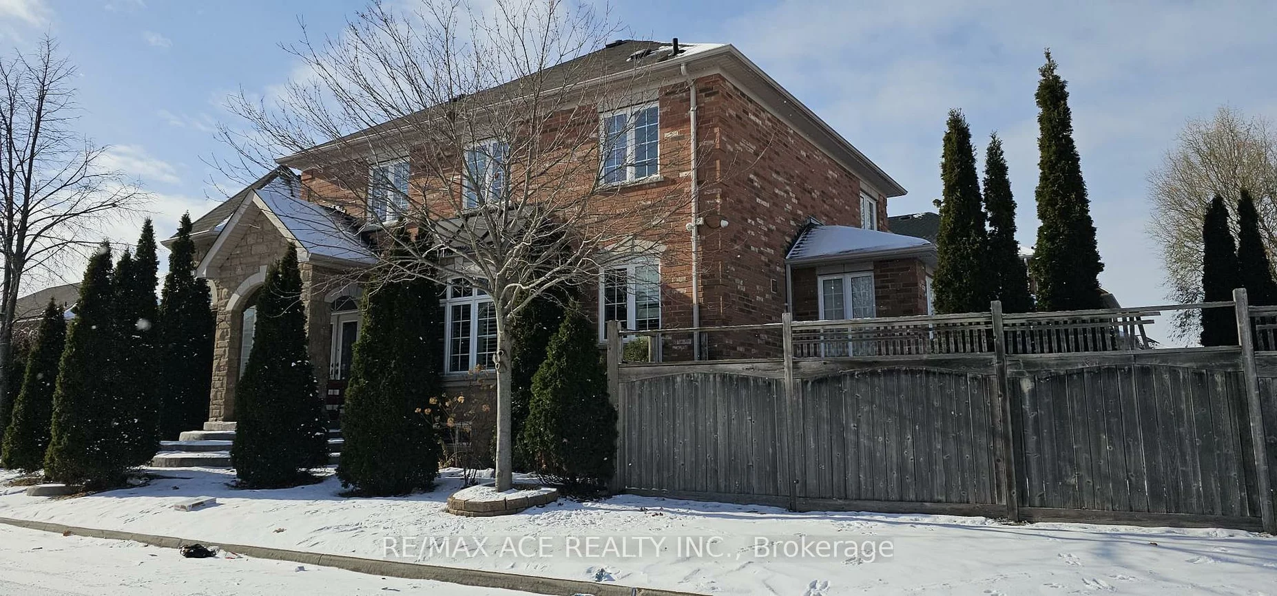 14, Kentview, Box Grove, Markham