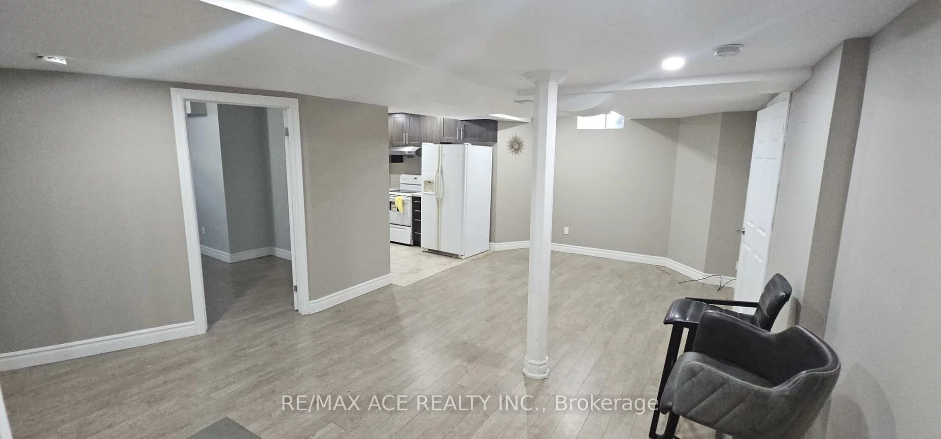 14, Kentview, Box Grove, Markham