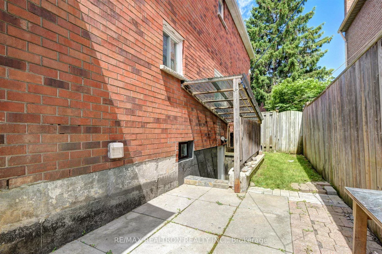 12, Randall, Milliken Mills East, Markham
