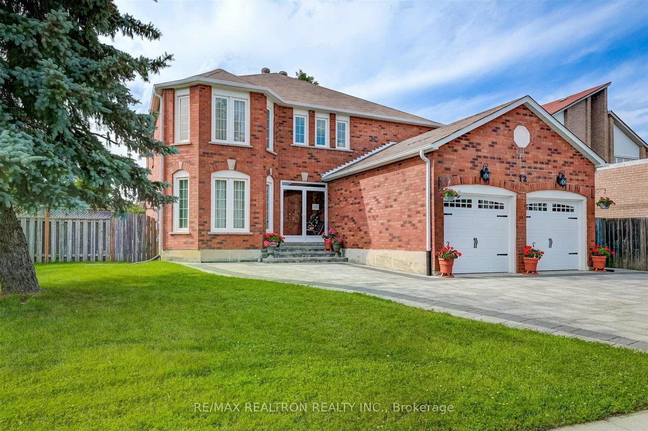 12, Randall, Milliken Mills East, Markham