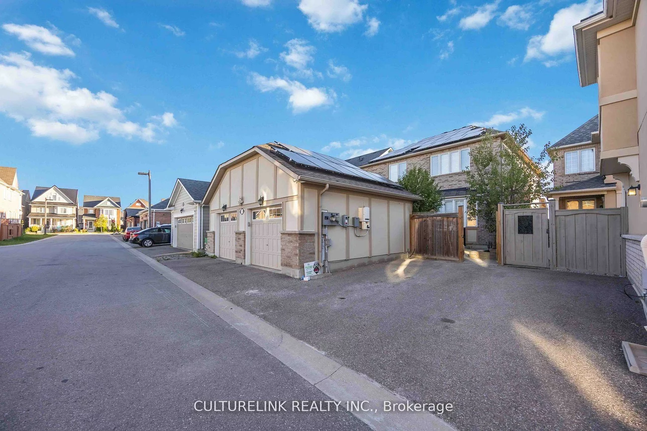 358, Cornell Centre, Cornell, Markham