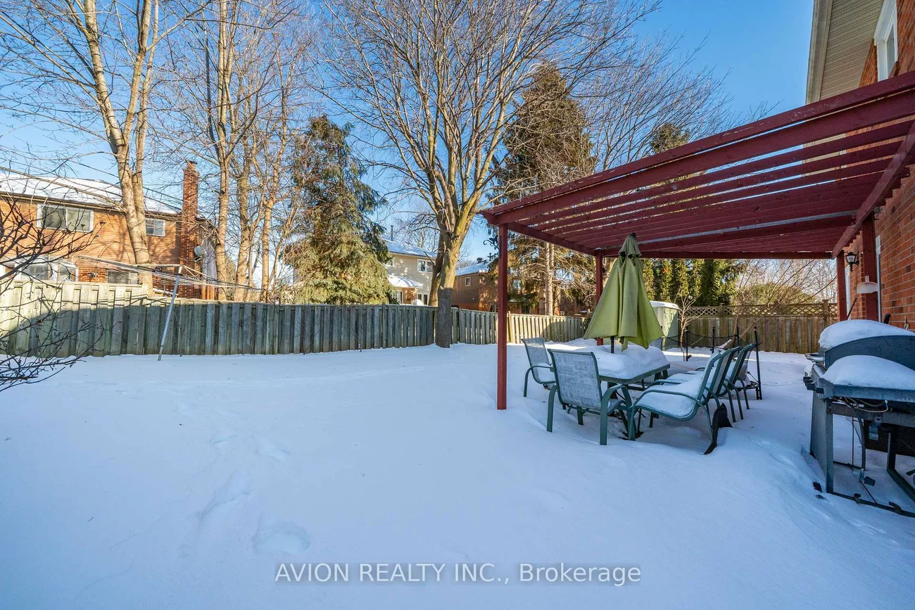 90, Penny, Markham Village, Markham