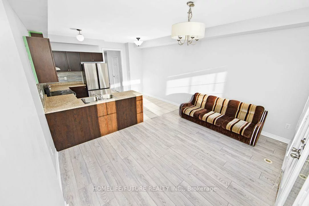 282, Delray, Greensborough, Markham