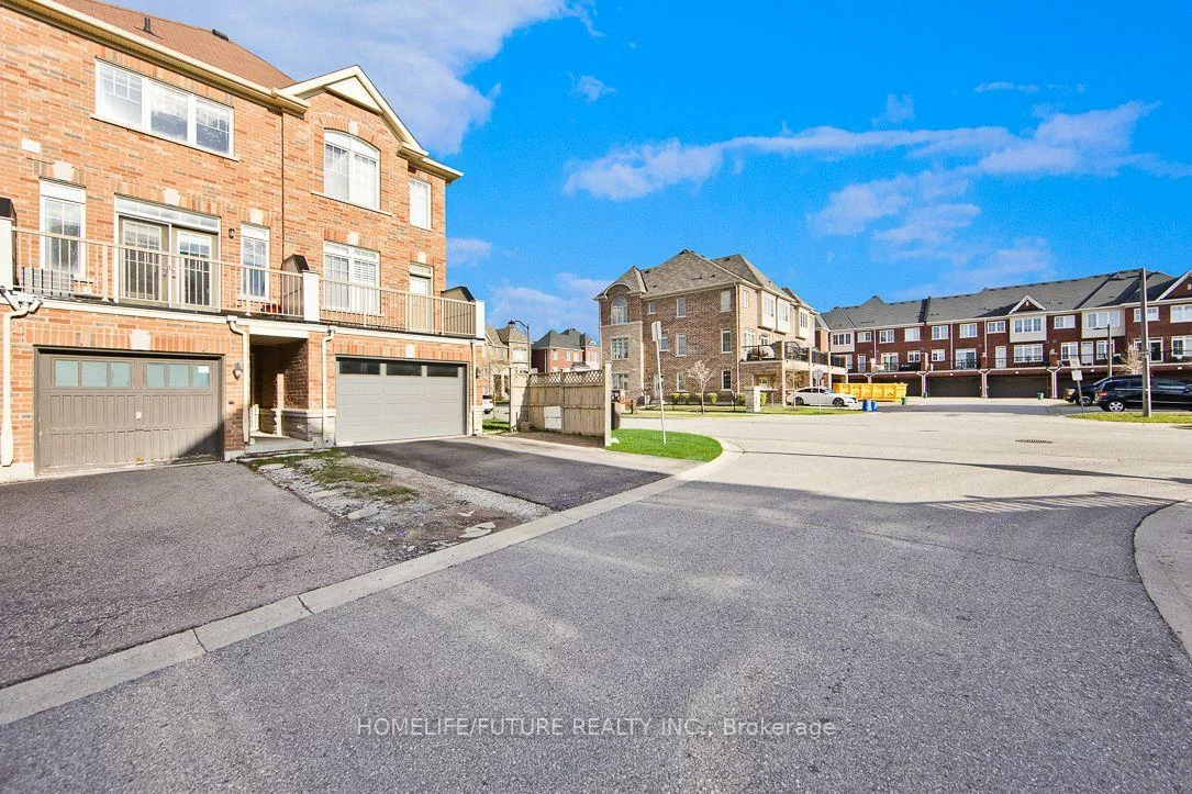 282, Delray, Greensborough, Markham