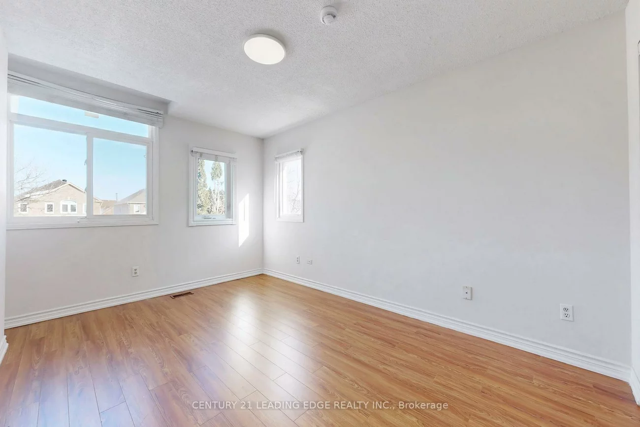 107, Joycedale, Middlefield, Markham