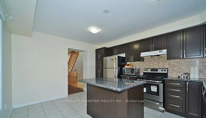 32, Truchard, Berczy, Markham
