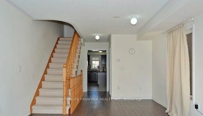 32, Truchard, Berczy, Markham