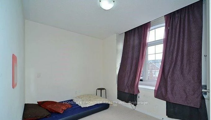 32, Truchard, Berczy, Markham