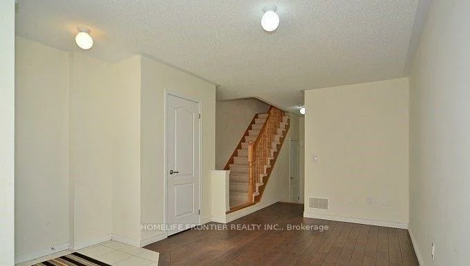32, Truchard, Berczy, Markham