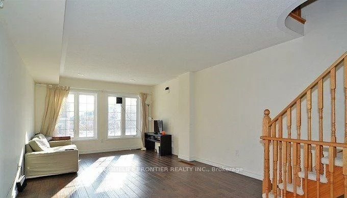 32, Truchard, Berczy, Markham