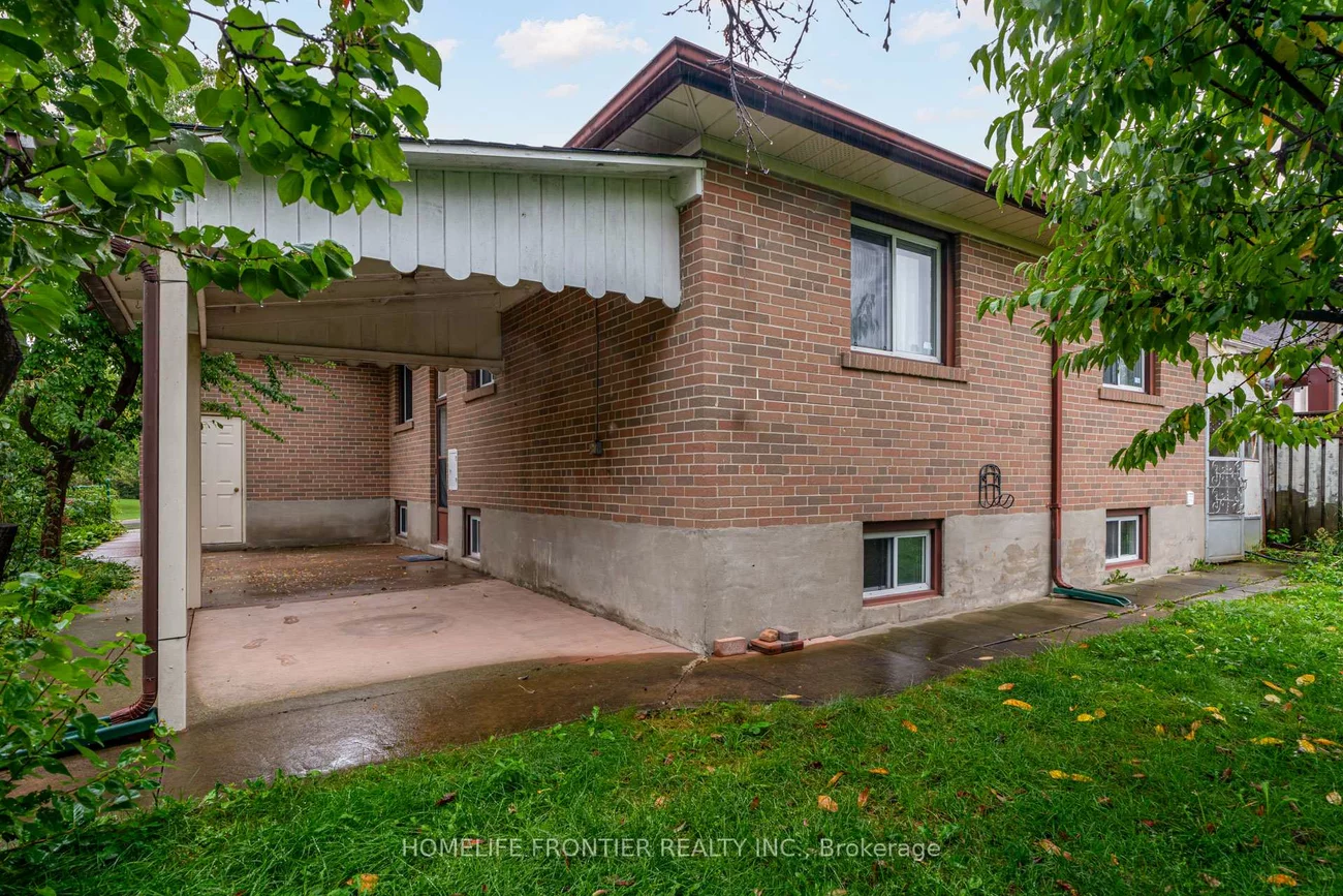 62, clark, Thornhill, Markham