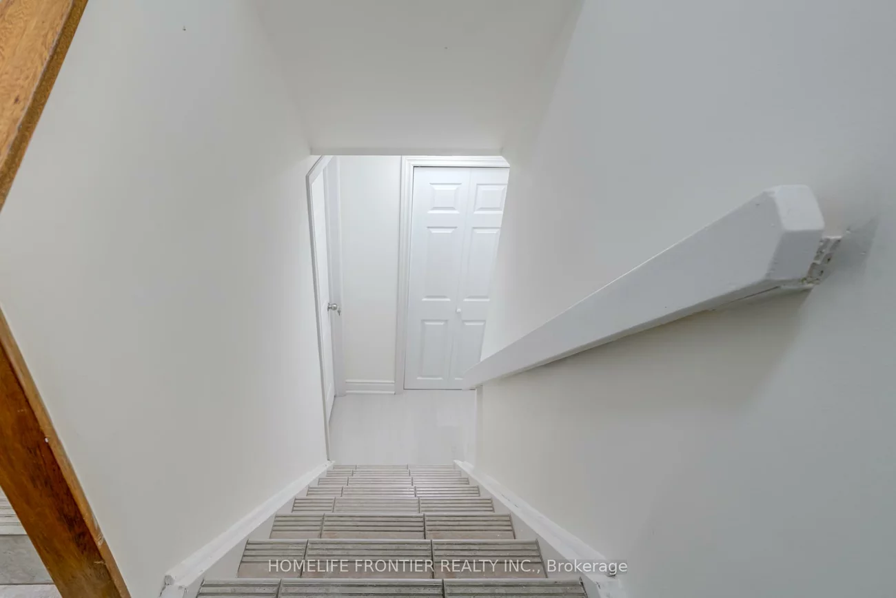 62, clark, Thornhill, Markham
